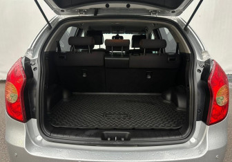 Подержанный автомобиль SsangYong Actyon 2013 года (15 фото)