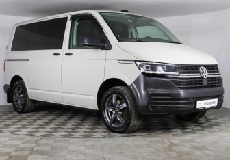 Подержанный автомобиль Volkswagen Caravelle 2021 года (3 фото)