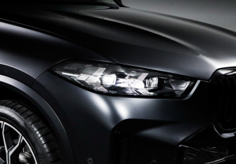 Подержанный автомобиль BMW X5 2025 года (16 фото)