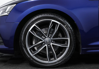 Подержанный автомобиль Audi A5 Liftback 2018 года (25 фото)