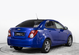 Подержанный автомобиль Chevrolet Aveo Sedan 2012 года (5 фото)