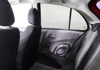 Подержанный автомобиль Nissan Micra Hatchback 2009 года (8 фото)