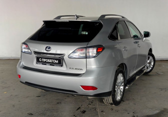 Подержанный автомобиль Lexus RX 2010 года (4 фото)