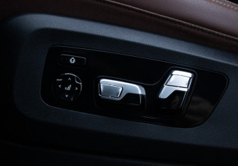 Подержанный автомобиль BMW X5 2020 года (19 фото)