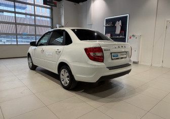 Подержанный автомобиль LADA (ВАЗ) Granta Sedan 2023 года (6 фото)