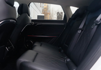 Подержанный автомобиль Voyah Free 2023 года (20 фото)