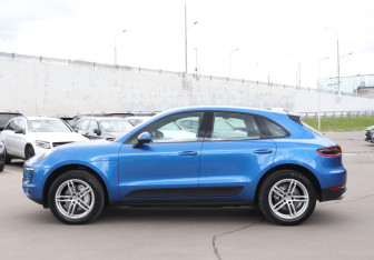 Подержанный автомобиль Porsche Macan 2015 года (8 фото)