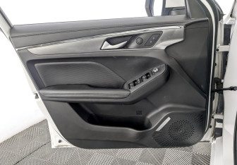 Подержанный автомобиль Haval Jolion 2023 года (19 фото)