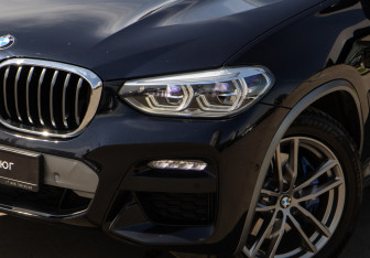 Подержанный автомобиль BMW X4 2021 года (27 фото)