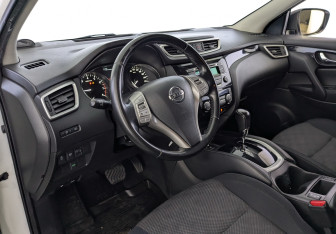 Подержанный автомобиль Nissan Qashqai 2014 года (16 фото)