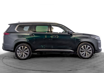 Подержанный автомобиль Exeed VX 2023 года (4 фото)