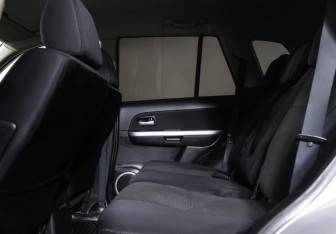 Подержанный автомобиль Suzuki Grand Vitara 2008 года (12 фото)
