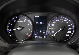 Подержанный автомобиль Mitsubishi Outlander 2021 года (12 фото)