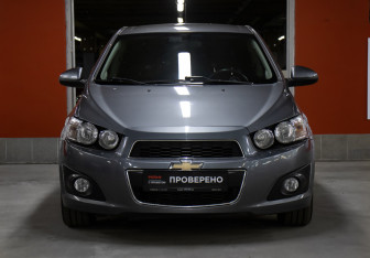 Подержанный автомобиль Chevrolet Aveo Hatchback 2013 года (2 фото)