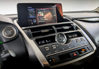 Подержанный автомобиль Lexus NX 2019 года (28 фото)