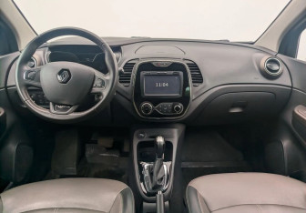 Подержанный автомобиль Renault Kaptur 2018 года (9 фото)