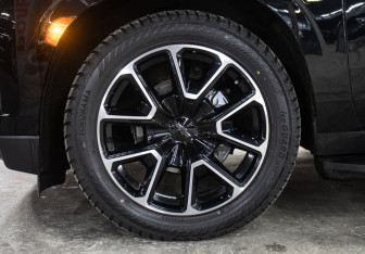 Подержанный автомобиль Chevrolet Tahoe 2024 года (30 фото)