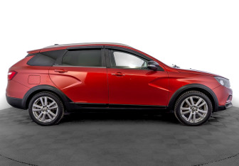 Подержанный автомобиль LADA (ВАЗ) Vesta Wagon 2021 года (5 фото)