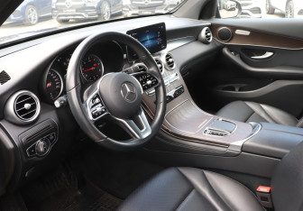 Подержанный автомобиль Mercedes-Benz GLC Coupe 2019 года (13 фото)