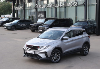 Подержанный автомобиль Geely Coolray 2023 года (20 фото)