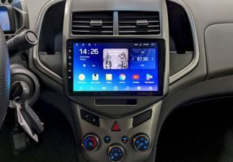 Подержанный автомобиль Chevrolet Aveo Sedan 2013 года (23 фото)