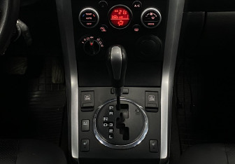 Подержанный автомобиль Suzuki Grand Vitara 2011 года (13 фото)