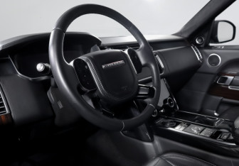 Подержанный автомобиль Land Rover Range Rover 2015 года (14 фото)