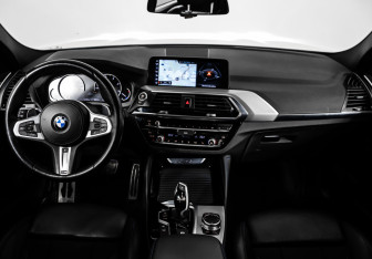 Подержанный автомобиль BMW X4 2019 года (11 фото)