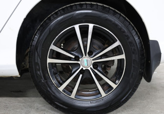 Подержанный автомобиль Peugeot 308 Hatchback 2011 года (19 фото)