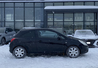 Подержанный автомобиль Opel Corsa 2008 года (4 фото)