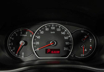 Подержанный автомобиль Suzuki SX4 Hatchback 2008 года (11 фото)