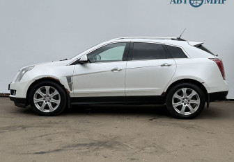 Подержанный автомобиль Cadillac SRX 2010 года (8 фото)