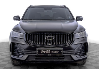 Подержанный автомобиль Geely Monjaro 2024 года (2 фото)