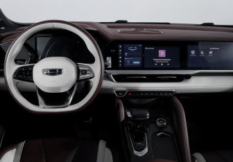 Подержанный автомобиль Geely Monjaro 2023 года (12 фото)