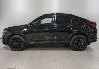 Подержанный автомобиль Geely Tugella 2023 года (8 фото)