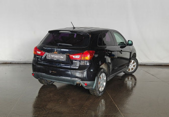 Подержанный автомобиль Mitsubishi ASX 2013 года (4 фото)