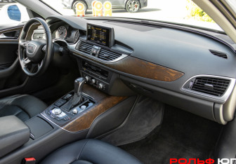 Подержанный автомобиль Audi A6 Sedan 2015 года (7 фото)