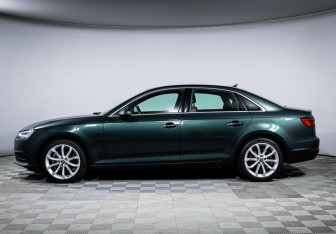 Подержанный автомобиль Audi A4 Sedan 2017 года (8 фото)