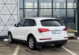 Подержанный автомобиль Audi Q5 2010 года (7 фото)