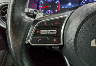 Подержанный автомобиль Kia Cerato Sedan 2021 года (28 фото)