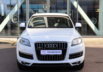 Подержанный автомобиль Audi Q7 2012 года (2 фото)
