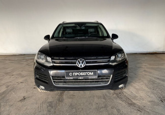 Подержанный автомобиль Volkswagen Touareg 2013 года (2 фото)