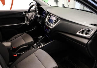 Подержанный автомобиль Hyundai Solaris Sedan 2019 года (21 фото)