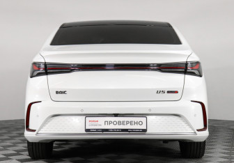 Подержанный автомобиль BAIC U5 Plus 2023 года (6 фото)