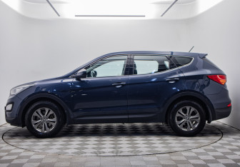 Подержанный автомобиль Hyundai Santa Fe 2013 года (2 фото)