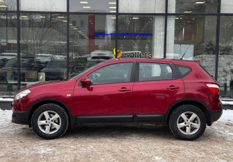 Подержанный автомобиль Nissan Qashqai 2012 года (5 фото)