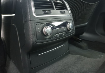 Подержанный автомобиль Audi A7 2011 года (13 фото)