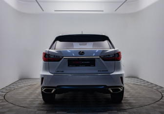 Подержанный автомобиль Lexus RX 2017 года (6 фото)