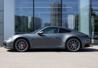 Подержанный автомобиль Porsche 911 Coupe 2021 года (8 фото)