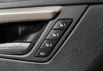 Подержанный автомобиль Lexus RX 2017 года (16 фото)